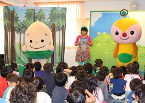 100回記念の「森の教室」を新宿こだま保育園で開催