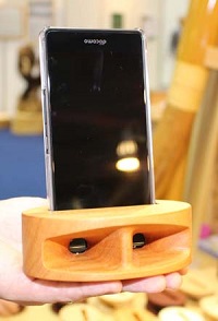 木製のスマホ用無電源スピーカー「ＭＵＫＵＮＥ」を開発