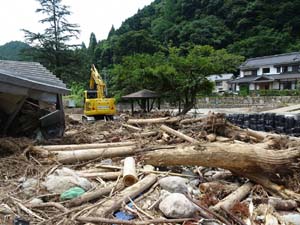 九州北部豪雨の流木処理に素材生産業者が協力