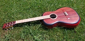 アカギ100％のクラシックギター「バレリーナ」誕生