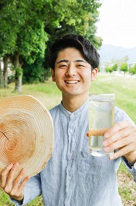 木の幹からできるお茶「konoki」の商品化目指す