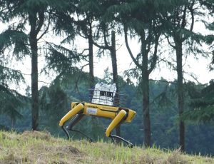 電動四足歩行ロボットを林業現場に、実証実験が進む