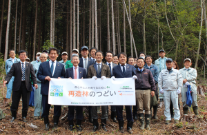 岡山県森連の再造林支援基金に民間３社が300万円拠出